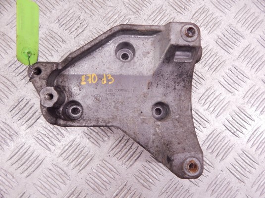 Кронштейн компрессора кондиционера BMW X5-series (E70) 64 55 7 799 863