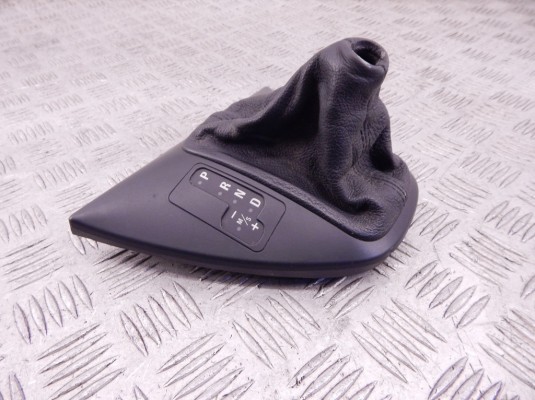 Чехол рычага КПП BMW X5-series (E53) 51 16 7 060 445