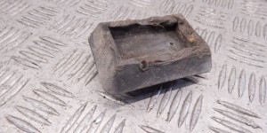 Опора под домкрат (поддомкратная подушка) BMW 5-series (E39) 51 71 8 204 244