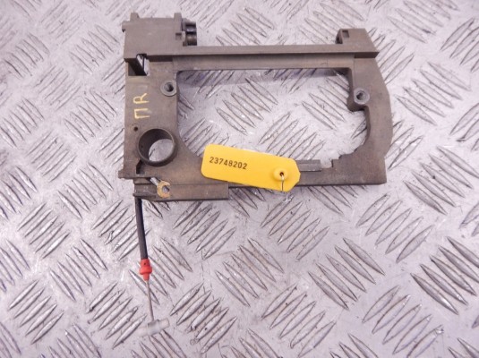 Скелет ручки наружной передней правой BMW 5-series (E39) 51 21 8 245 354 Скелет ручки наружной передней правой BMW 5-series (E39) 51 21 8 245 354