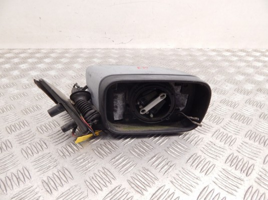 Зеркало наружное правое BMW 5-series (E39) 51 16 8 184 836
