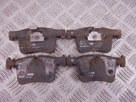 Тормозные колодки передние BMW 4-series (F32/33/36) 34 11 6 850 568