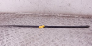 Молдинг стекла двери передней правой наружный BMW 3-series (E46) 51 33 8 250 402