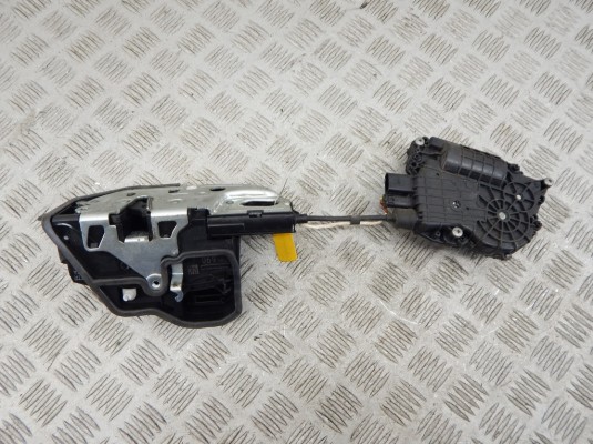 Замок двери передней правой BMW 7-series (F01/02) 51 21 7 185 690