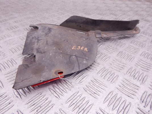 Защита арок передняя правая (подкрылок) BMW 3-series (E36) 51 71 1 977 118