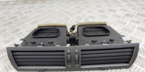 Дефлектор обдува салона BMW 7-series (E65/66) 64 22 6 943 015 Дефлектор обдува салона BMW 7-series (E65/66) 64 22 6 943 015