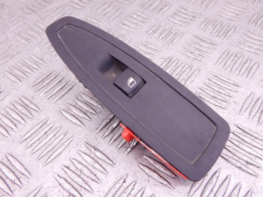 Блок управления стеклоподъемниками BMW 4-series (F32/33/36) 61 31 9 208 107