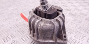 Подушка крепления двигателя BMW 1-series (E87) 22 11 6 768 799