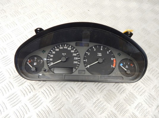 Щиток приборов (приборная панель) BMW 3-series (E36) 62 11 8 381 858
