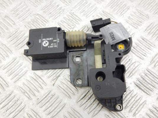 Замок стекла двери багажника BMW 5-series (E39) 51 24 8 120 419