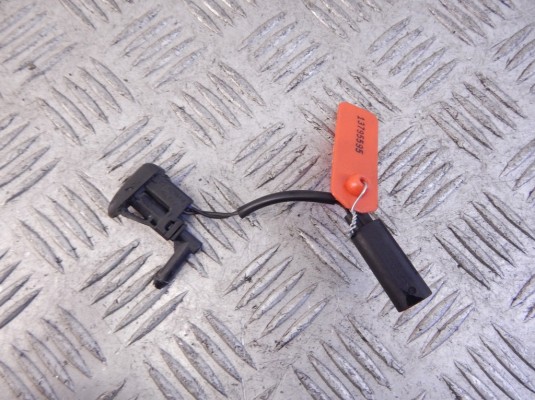 Форсунка омывателя BMW 3-series (E46) 61 66 7 056 731