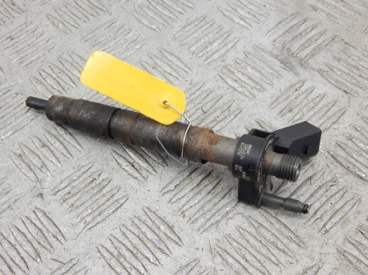 Форсунка BMW 1-series (E87) 13 53 7 805 428