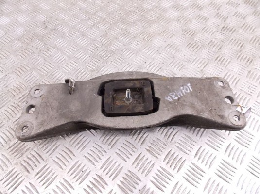 Кронштейн КПП BMW 5-series (E60/61) 22 31 6 769 634