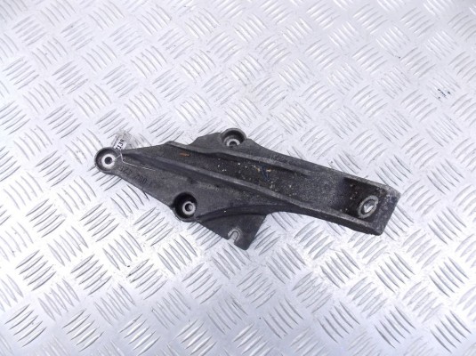 Кронштейн двигателя BMW 5-series (E39) 22 11 1 092 425