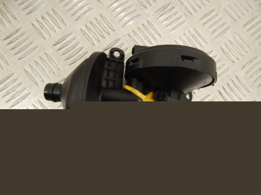 Маслоотделитель (сапун) BMW X5-series (E53) 11 61 7 501 566