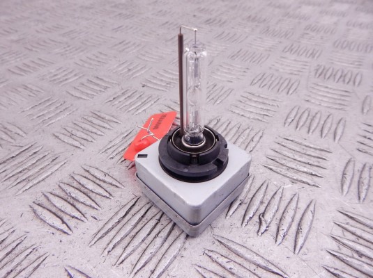 Лампочка BMW 3-series (E90/91/92) Лампочка BMW 3-series (E90/91/92)