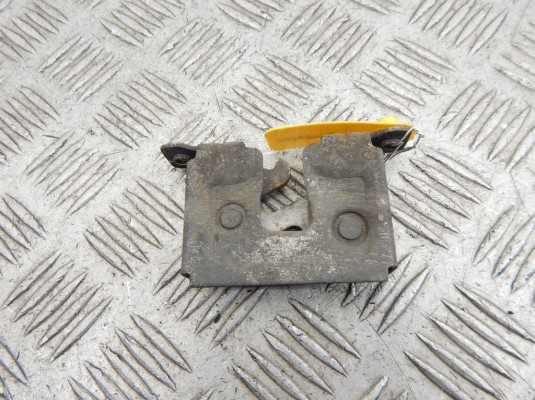 Замок капота BMW 1-series (E87) 51 23 7 115 229 Замок капота BMW 1-series (E87) 51 23 7 115 229