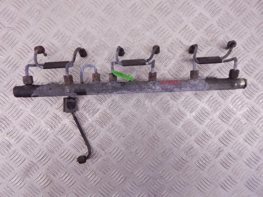 Трубка топливная LAND-ROVER RANGE ROVER(2002-2005) 13 53 7 804 234 Трубка топливная LAND-ROVER RANGE ROVER(2002-2005) 13 53 7 804 234