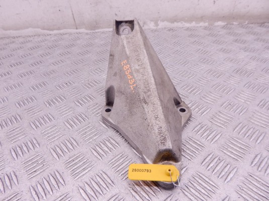 Кронштейн двигателя BMW X3-series (E83) 22 11 3 414 581 Кронштейн двигателя BMW X3-series (E83) 22 11 3 414 581