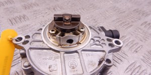 Насос вакуумный BMW 3-series (E90/91/92) 11 66 7 547 024 Насос вакуумный BMW 3-series (E90/91/92) 11 66 7 547 024