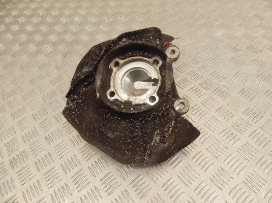 Ступица передняя левая BMW 5-series (E39) 31 21 1 092 853