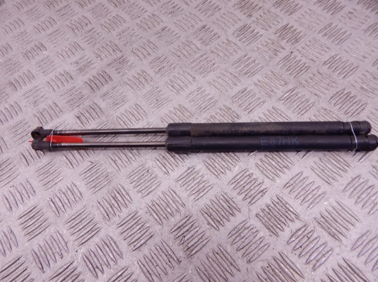 Амортизатор крышки багажника (3-5 двери) BMW 1-series (E87) 51 24 7 060 622