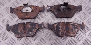 Тормозные колодки передние BMW 5-series (E39) 34 11 6 761 278