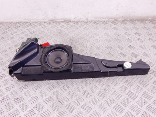 Динамик двери передней правой BMW 5-series (E39) 65 13 8 360 776 Динамик двери передней правой BMW 5-series (E39) 65 13 8 360 776