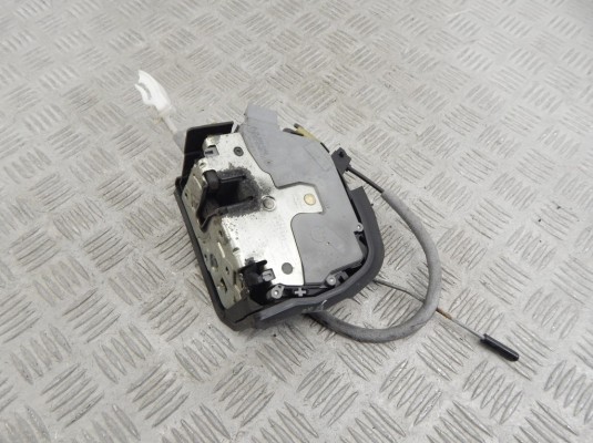 Замок двери задней правой BMW X5-series (E53) 51 22 8 402 602