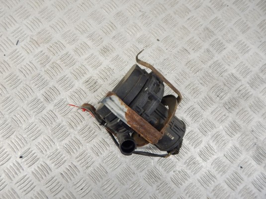 Насос продувки катализатора BMW 5-series (E39) 11 72 1 433 959