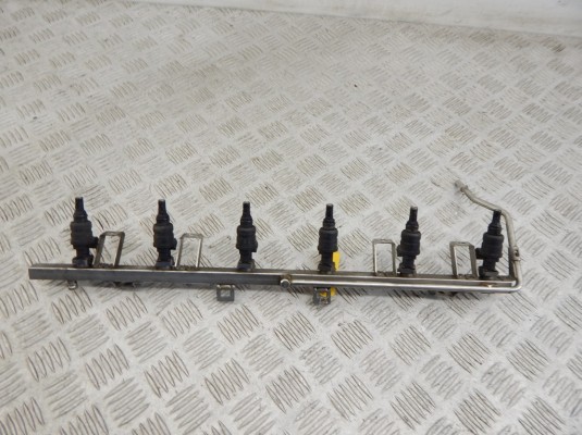 Форсунка BMW 5-series (E39) 13 64 1 427 240