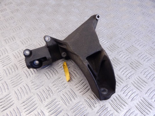 Кронштейн двигателя BMW 3-series (E46) 22 11 6 753 225