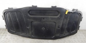 Шумоизоляция капота BMW 3-series (E46) Шумоизоляция капота BMW 3-series (E46)