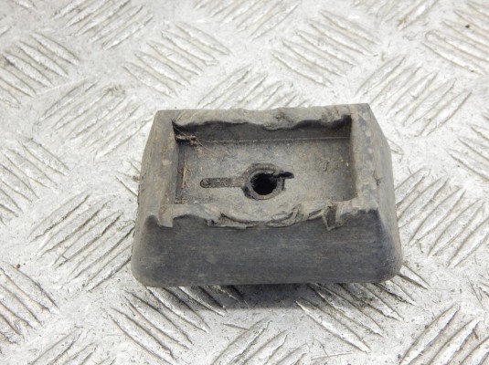 Опора под домкрат (поддомкратная подушка) BMW 3-series (E46) 51 71 8 268 885