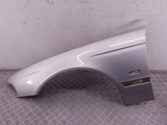 Крыло переднее левое BMW 5-series (E39) 41 35 8 162 133 Крыло переднее левое BMW 5-series (E39) 41 35 8 162 133