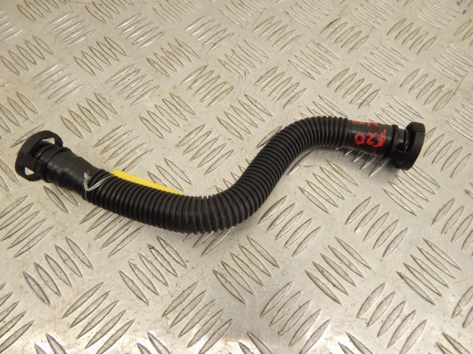Патрубок вентиляции картера BMW 1-series (F20/21) 11 15 7 608 144