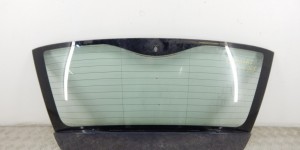 Стекло заднее BMW 3-series (E46) Стекло заднее BMW 3-series (E46)
