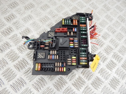 Блок предохранителей BMW 7-series (F01/02) 61 14 9 234 423 Блок предохранителей BMW 7-series (F01/02) 61 14 9 234 423