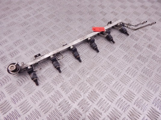 Форсунка BMW 5-series (E39) 13 64 1 427 240