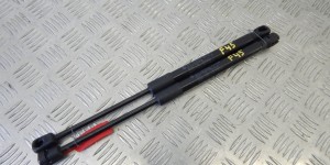 Амортизатор капота BMW 5-series (E39) 51 23 7 300 535 Амортизатор капота BMW 5-series (E39) 51 23 7 300 535