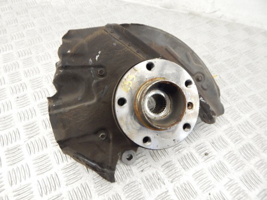 Ступица передняя левая BMW X5-series (E53) 31 21 6 761 575