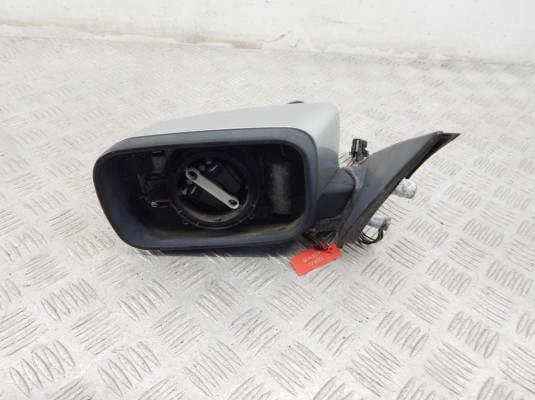 Зеркало наружное левое BMW 5-series (E39) 51 16 8 266 601
