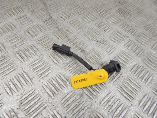 Форсунка омывателя BMW 5-series (E60/61) 61 66 7 132 969 Форсунка омывателя BMW 5-series (E60/61) 61 66 7 132 969