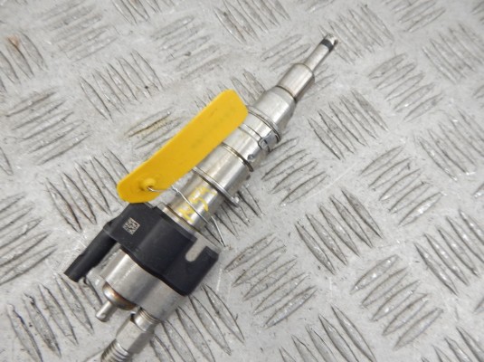 Форсунка BMW 7-series (F01/02) 13 53 7 585 261