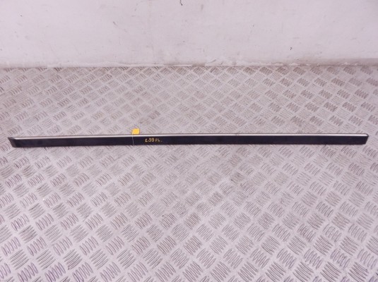 Молдинг двери передней левой BMW 5-series (E39) 51 13 8 184 477 Молдинг двери передней левой BMW 5-series (E39) 51 13 8 184 477