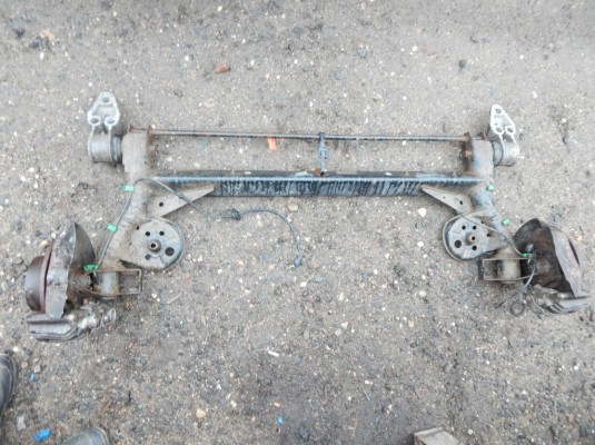 Балка подвески задняя VOLKSWAGEN PASSAT 5+ (2000-2005) Балка подвески задняя VOLKSWAGEN PASSAT 5+ (2000-2005)