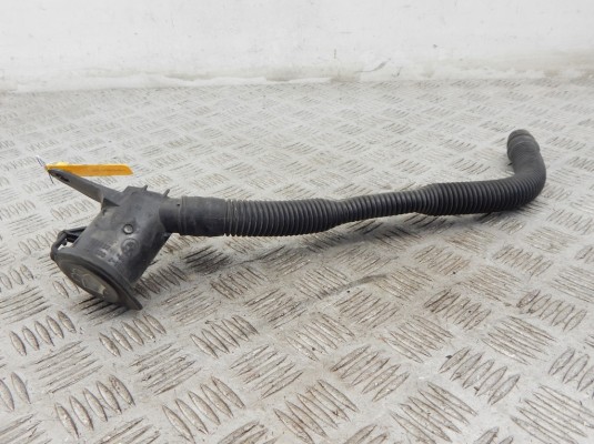 Горловина бачка омывателя BMW 7-series (E65/66) 61 66 7 009 125