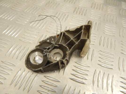 Кронштейн крепления бампера переднего BMW 3-series (E46) 51 11 8 195 296