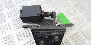 Замок багажника BMW 5-series (E39) 51 24 8 172 177