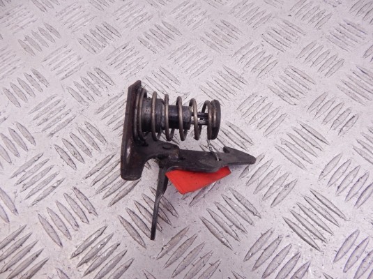 Крюк капота BMW 1-series (E87) 51 23 7 071 124